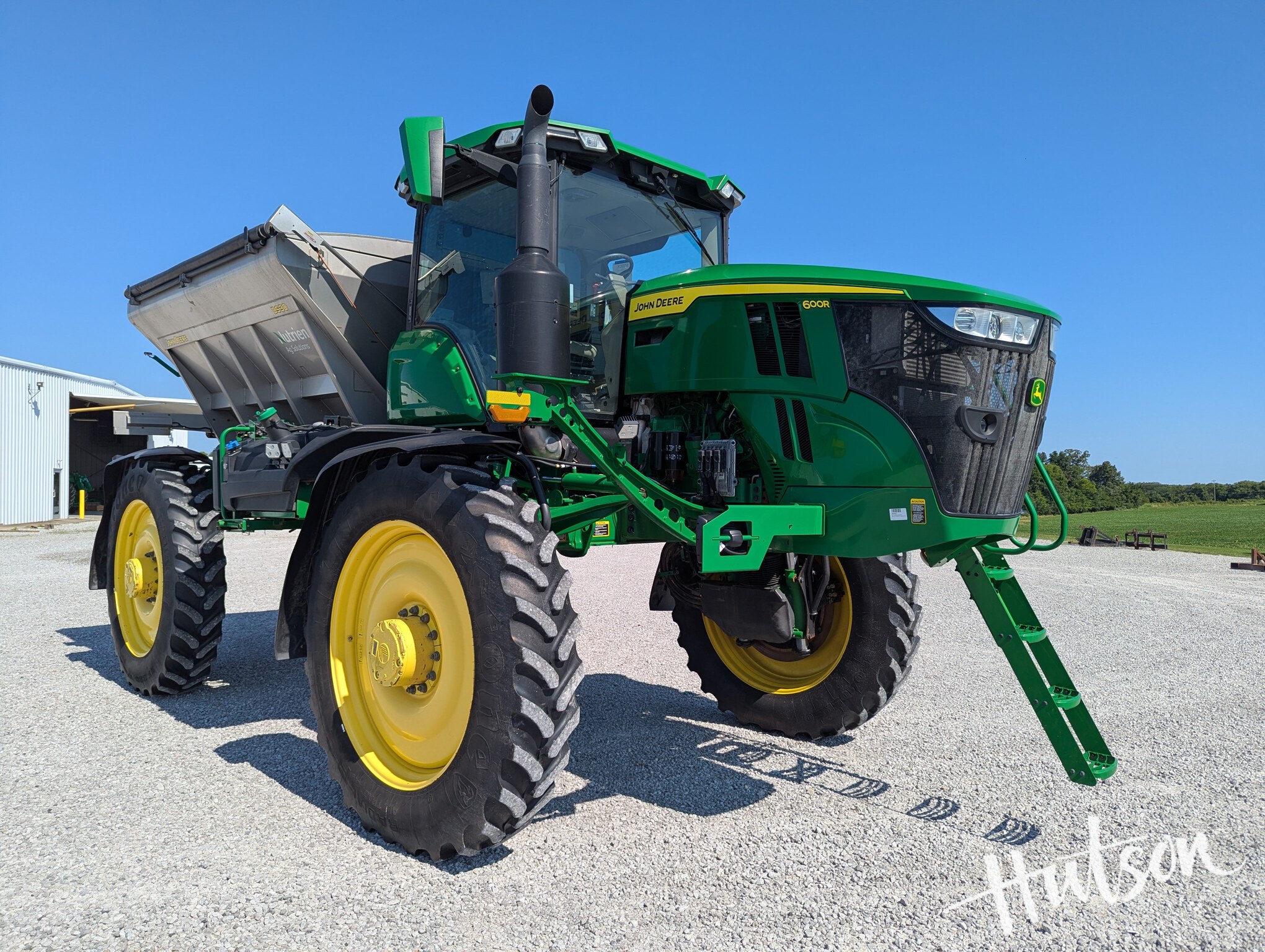 2023 John Deere 600R