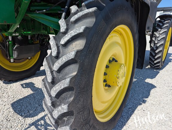 Photo of 2023 John Deere 600R