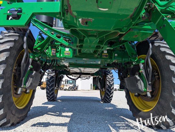 Photo of 2023 John Deere 600R