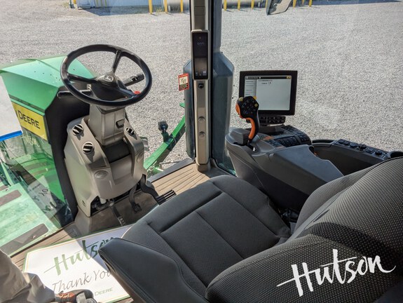 Photo of 2023 John Deere 600R