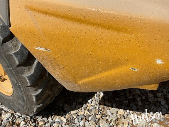 Photo of 2023 John Deere 204 G