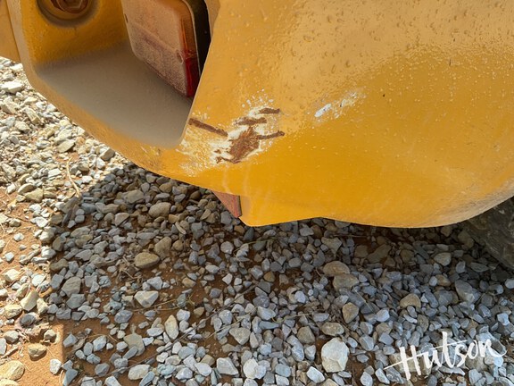 Photo of 2023 John Deere 204 G