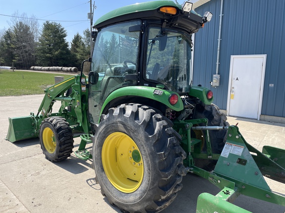 Photo of 2024 John Deere 4066R