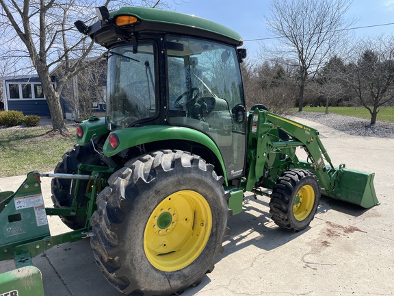 Photo of 2024 John Deere 4066R