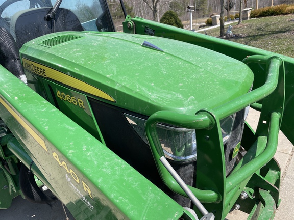 Photo of 2024 John Deere 4066R