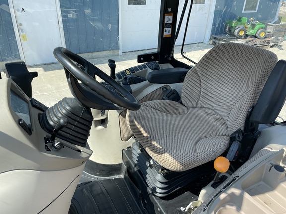 Photo of 2024 John Deere 4066R