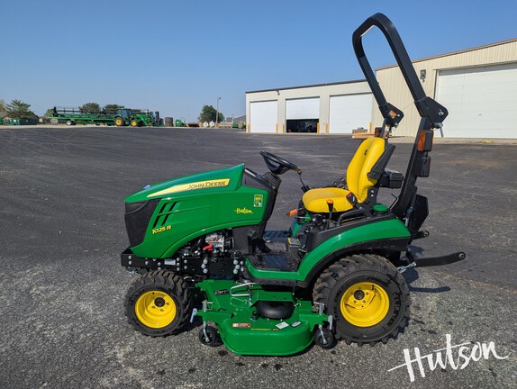 Photo of 2025 John Deere 1025R