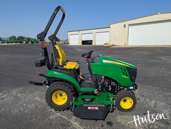 Photo of 2025 John Deere 1025R