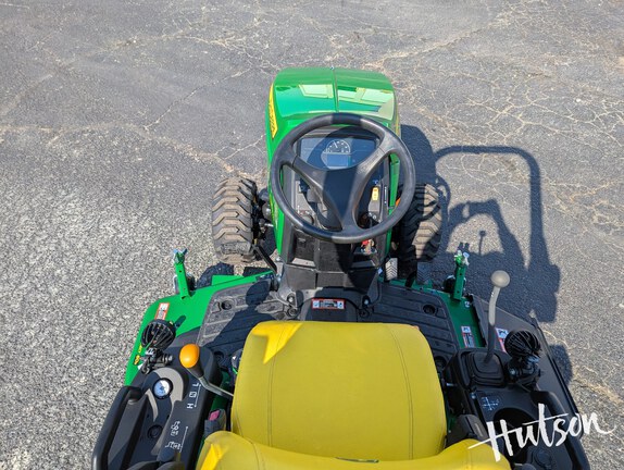 Photo of 2025 John Deere 1025R