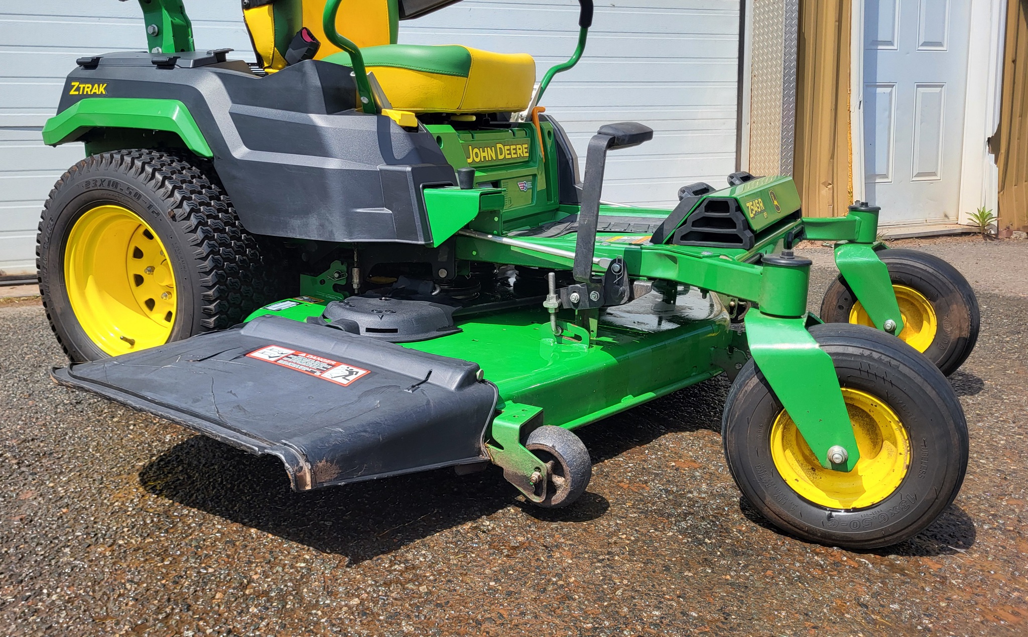 2024 John Deere Z545R Image 4