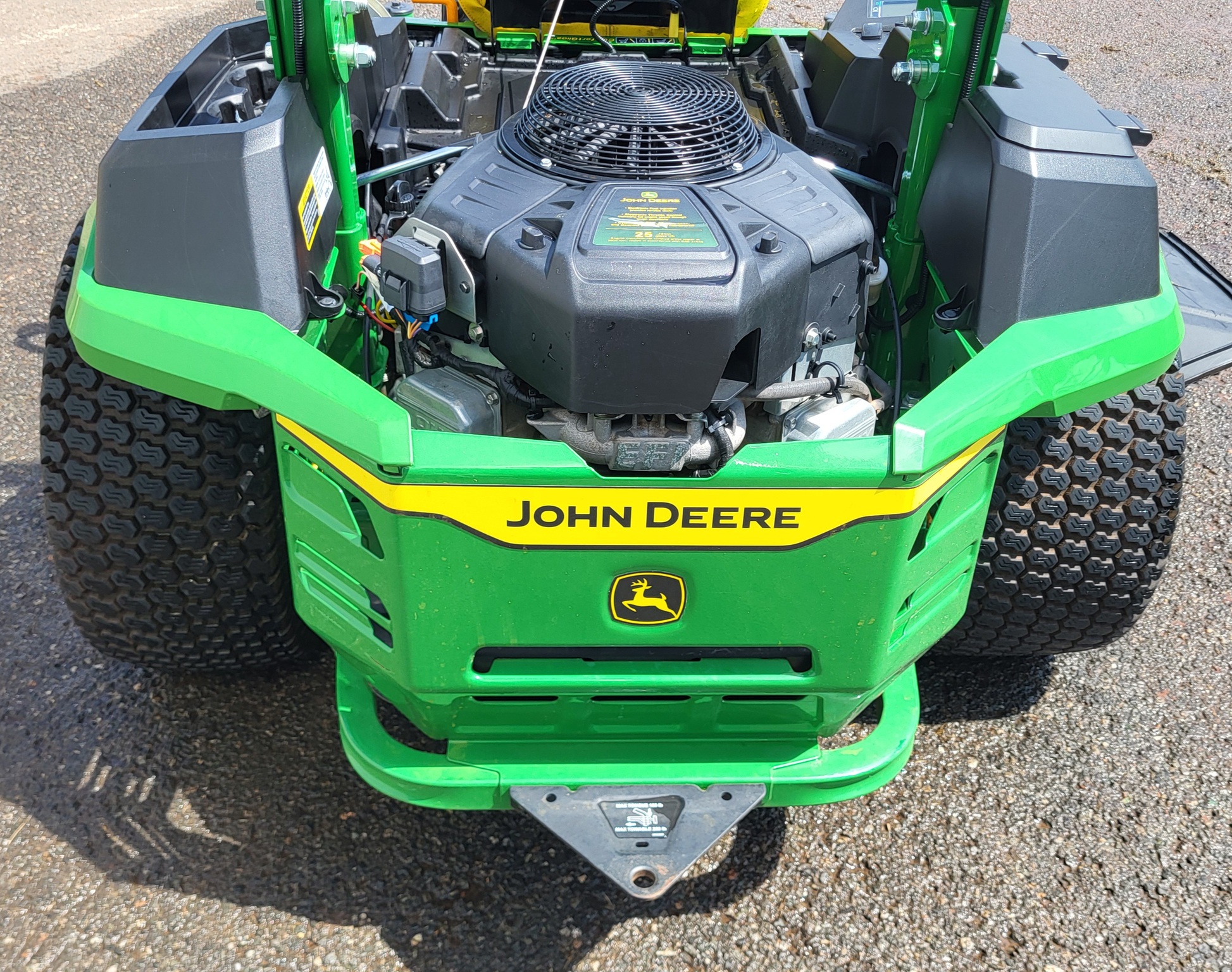 2024 John Deere Z545R Image 8