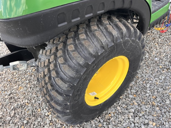 2025 John Deere 1025R - Photo14