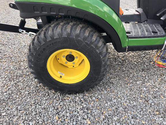 2025 John Deere 1025R - Photo13