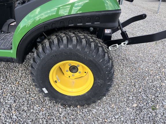2025 John Deere 1025R - Photo15