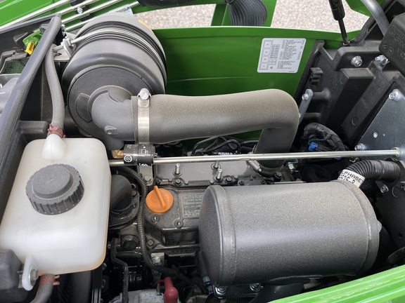 2025 John Deere 1025R - Photo19