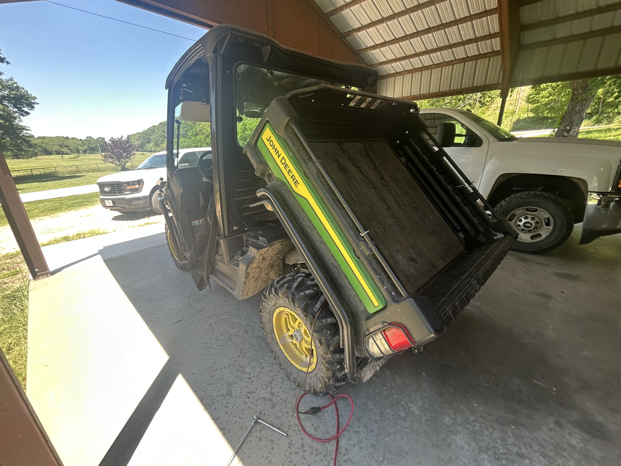  2023 John Deere XUV 835M at Heritage Tractor in Anderson, MO