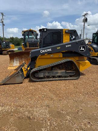Photo of a 2023 John Deere 331G