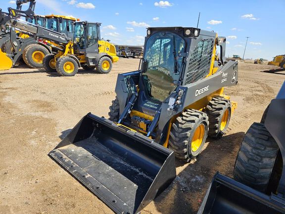 Photo of a 2025 John Deere 324G