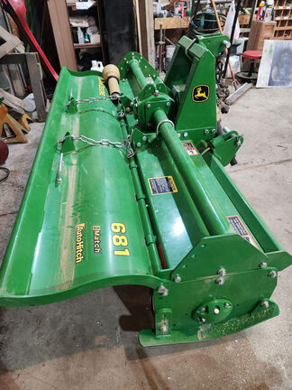 Photo of 2021 John Deere 681