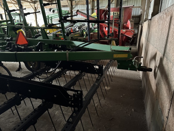 2017 John Deere 2210 - Photo6