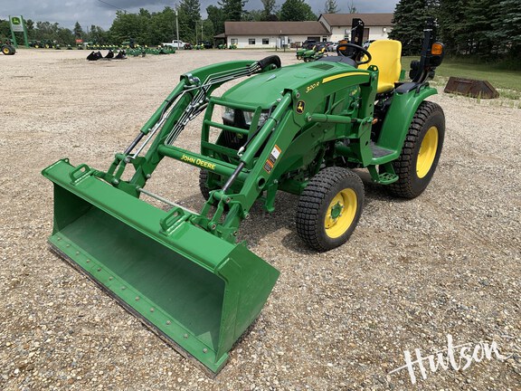 Photo of 2023 John Deere 3046R
