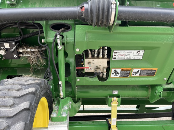 2025 John Deere HDR 40