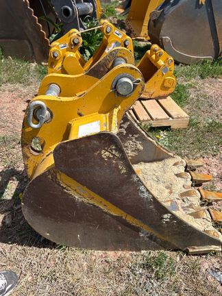 0 John Deere 410K24