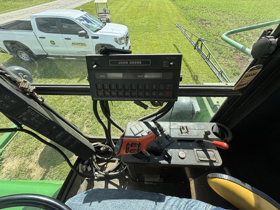 Used 1993 John Deere 6500 Self Propelled Sprayers at Koenig Equipment in Greenville, OH - Photo26