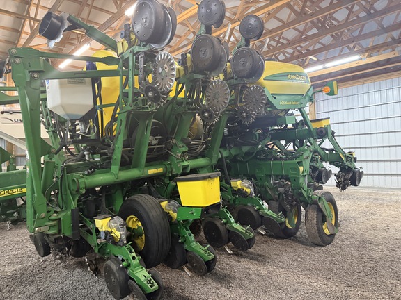 Photo of 2012 John Deere 1790