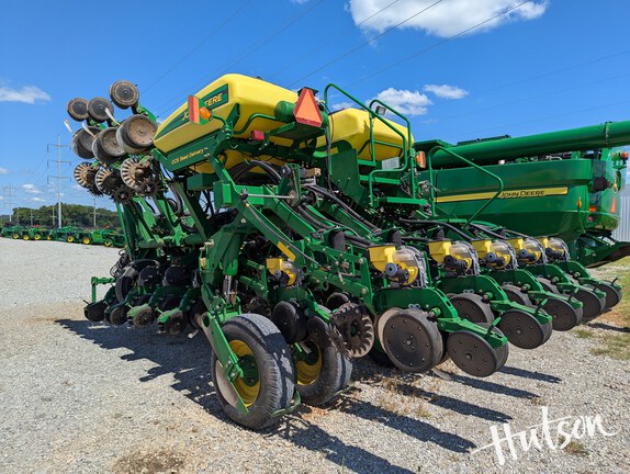 Photo of 2012 John Deere 1790