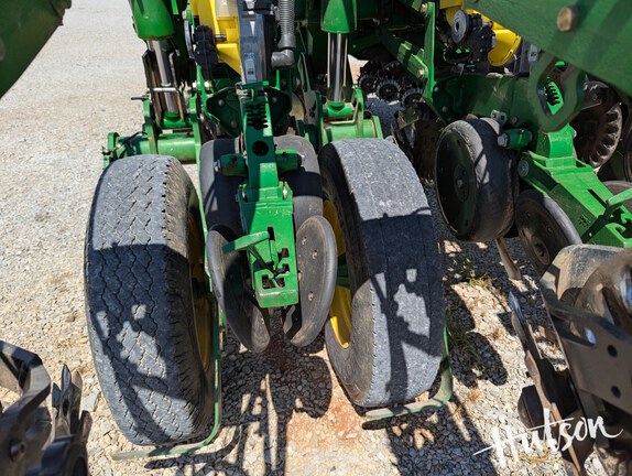 Photo of 2012 John Deere 1790