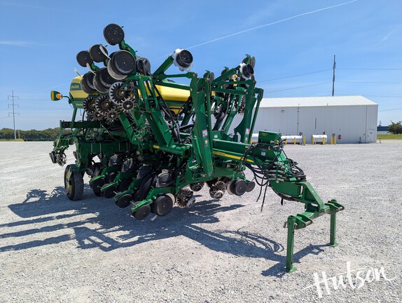 Photo of 2012 John Deere 1790