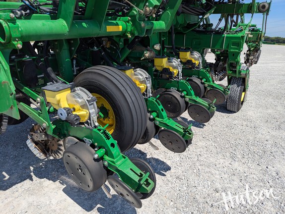 Photo of 2012 John Deere 1790