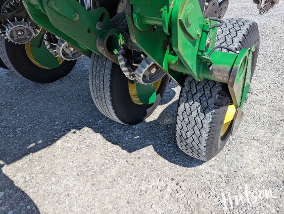 Photo of 2012 John Deere 1790