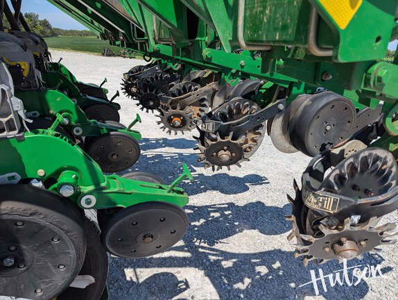 Photo of 2012 John Deere 1790
