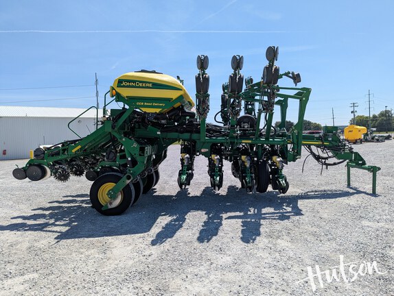 Photo of 2012 John Deere 1790