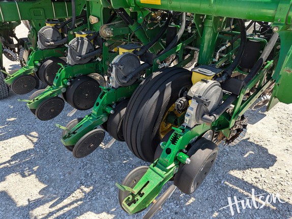 Photo of 2012 John Deere 1790