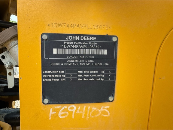 2023 John Deere 744 P
