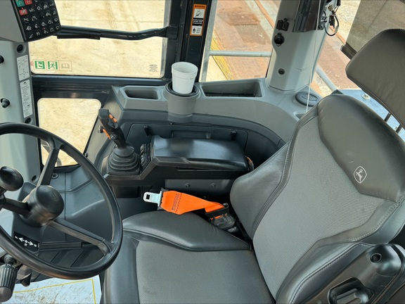 2023 John Deere 744 P