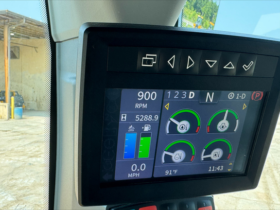 2023 John Deere 744 P