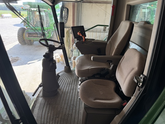 Photo of 2019 John Deere S780