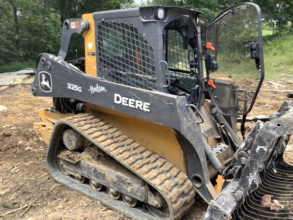 Photo of 2025 John Deere 325G