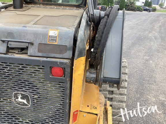 Photo of 2026 John Deere 325G