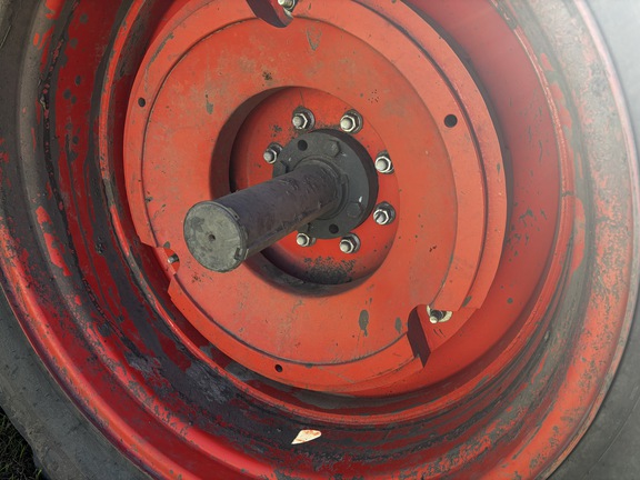 Used 2016 Kubota M7-171 Row Crop Tractors at Horizon Ag & Turf in St. Paul, AB - Photo11