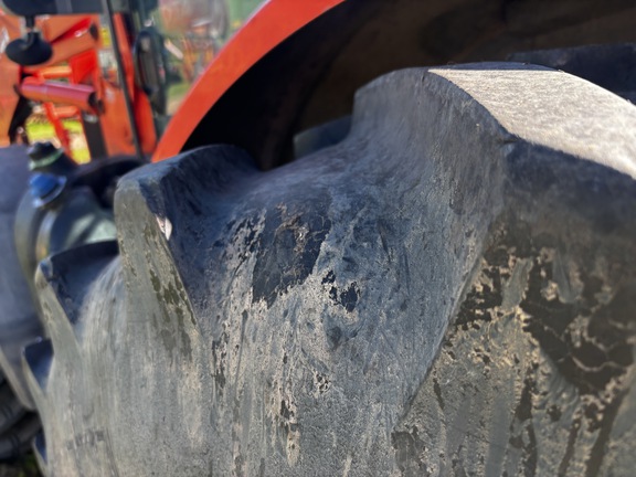 Used 2016 Kubota M7-171 Row Crop Tractors at Horizon Ag & Turf in St. Paul, AB - Photo14