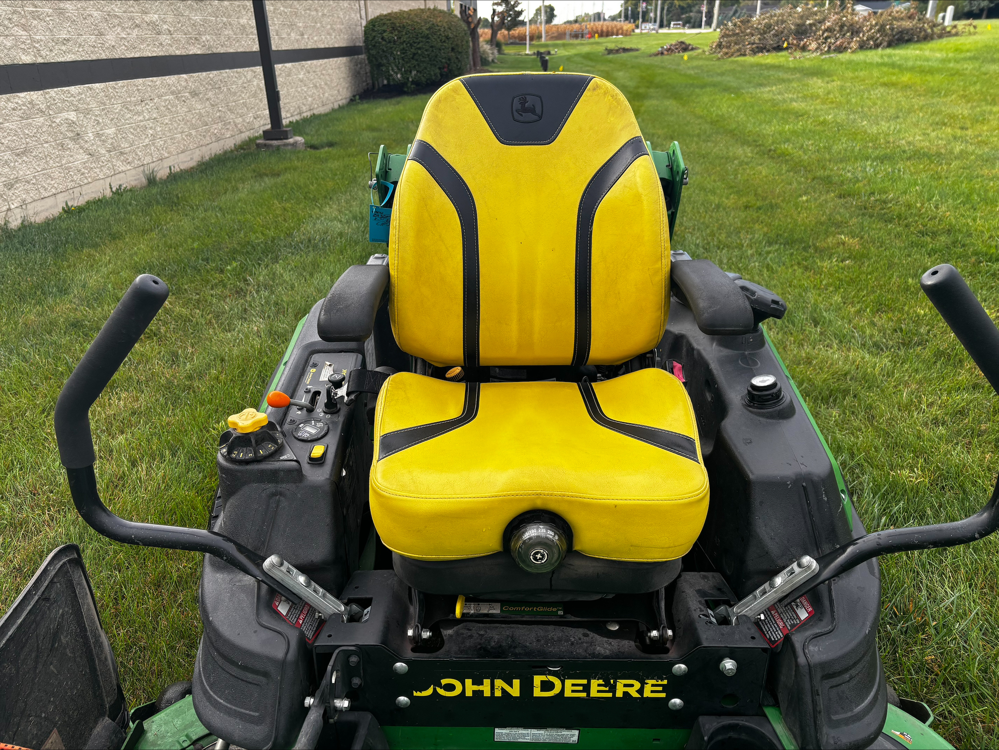 Used 2021 John Deere Z930M Zero Turn Mowers at Koenig Equipment in Tipp City, OH - PhotoXL14