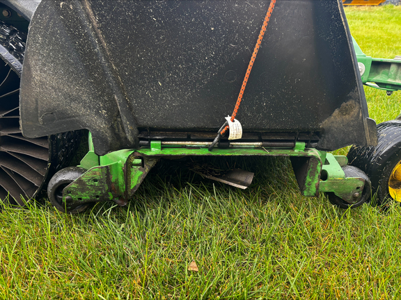 Used 2021 John Deere Z930M Zero Turn Mowers at Koenig Equipment in Tipp City, OH - Photo8