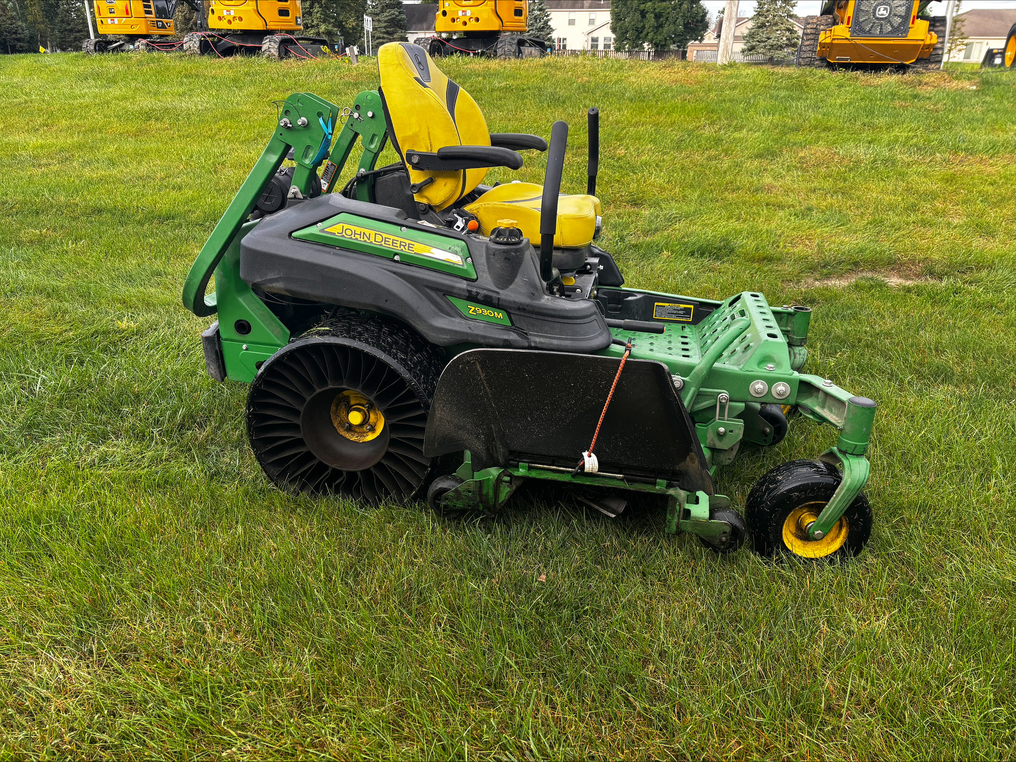Used 2021 John Deere Z930M Zero Turn Mowers at Koenig Equipment in Tipp City, OH - PhotoXL1