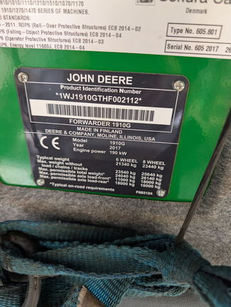 2017 John Deere 1910G