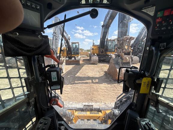2024 John Deere 325G
